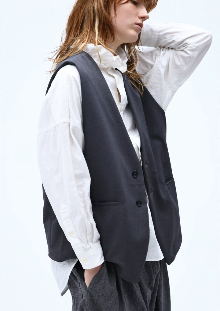 25ss Yarmo DUNGAREE RUFFLE SHIRTS シャツ s28_model2.jpg
