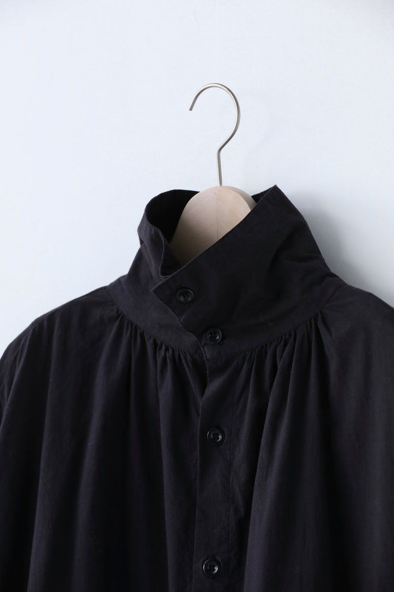 HIGH COLLAR GATHERED DRESS