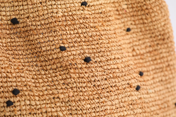 MADRAGUE PLUMETIS POIS – GLASTONBURY ONLINE